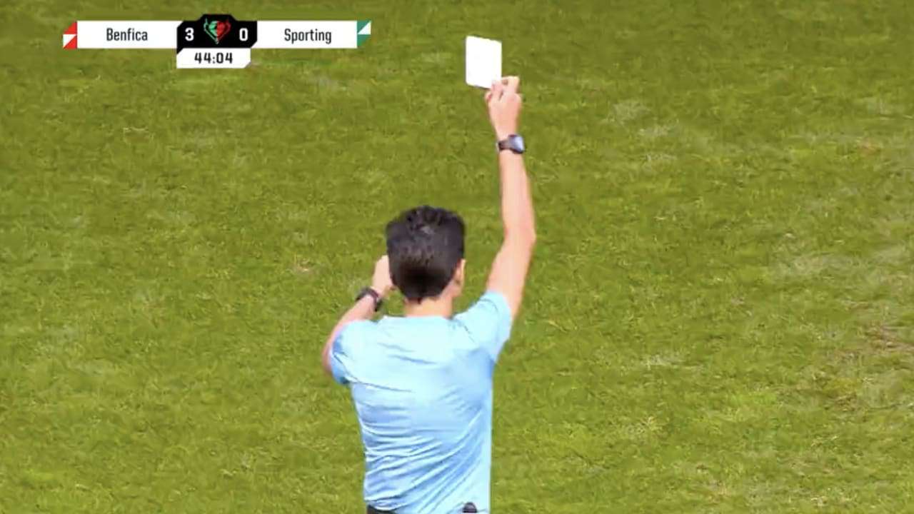 Qué significa la tarjeta blanca en el fútbol